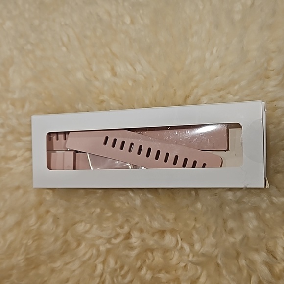 Fitbit Versa 2 Accessory Bundle With Chargers - Picture 2 of 8